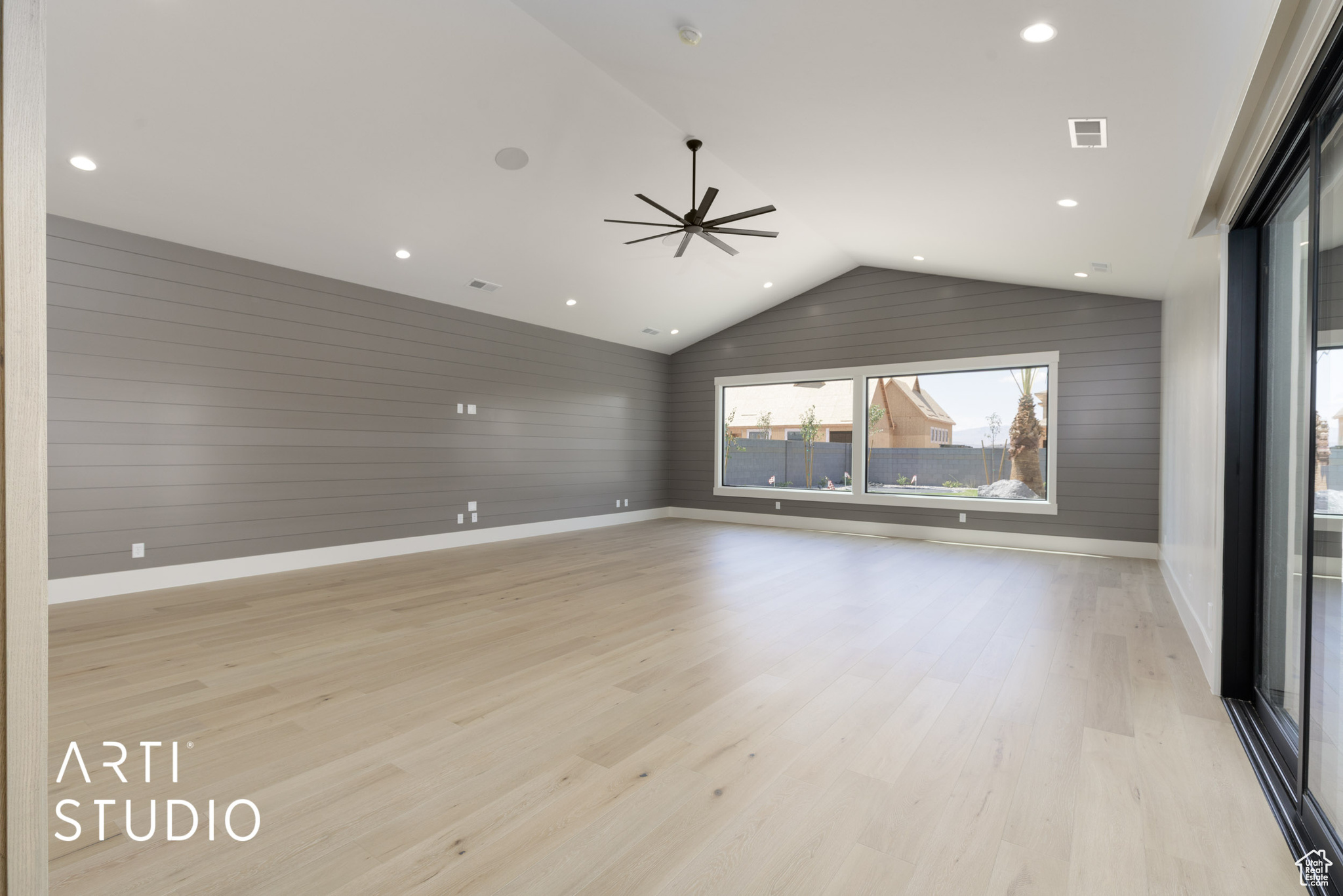OAK GROVE MEADOWS - Residential