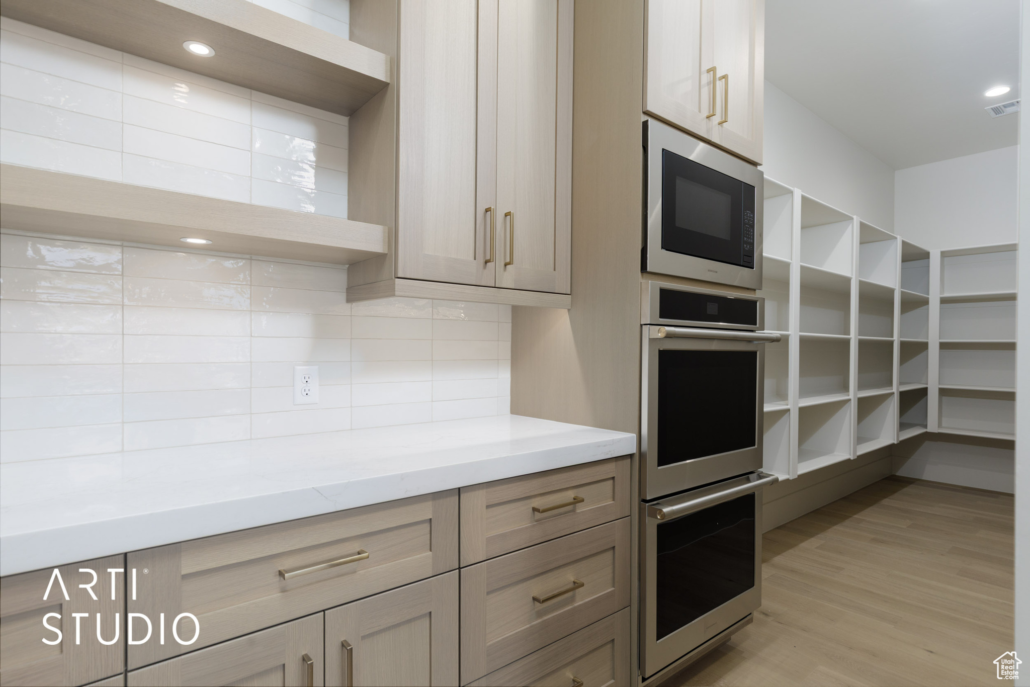 OAK GROVE MEADOWS - Residential