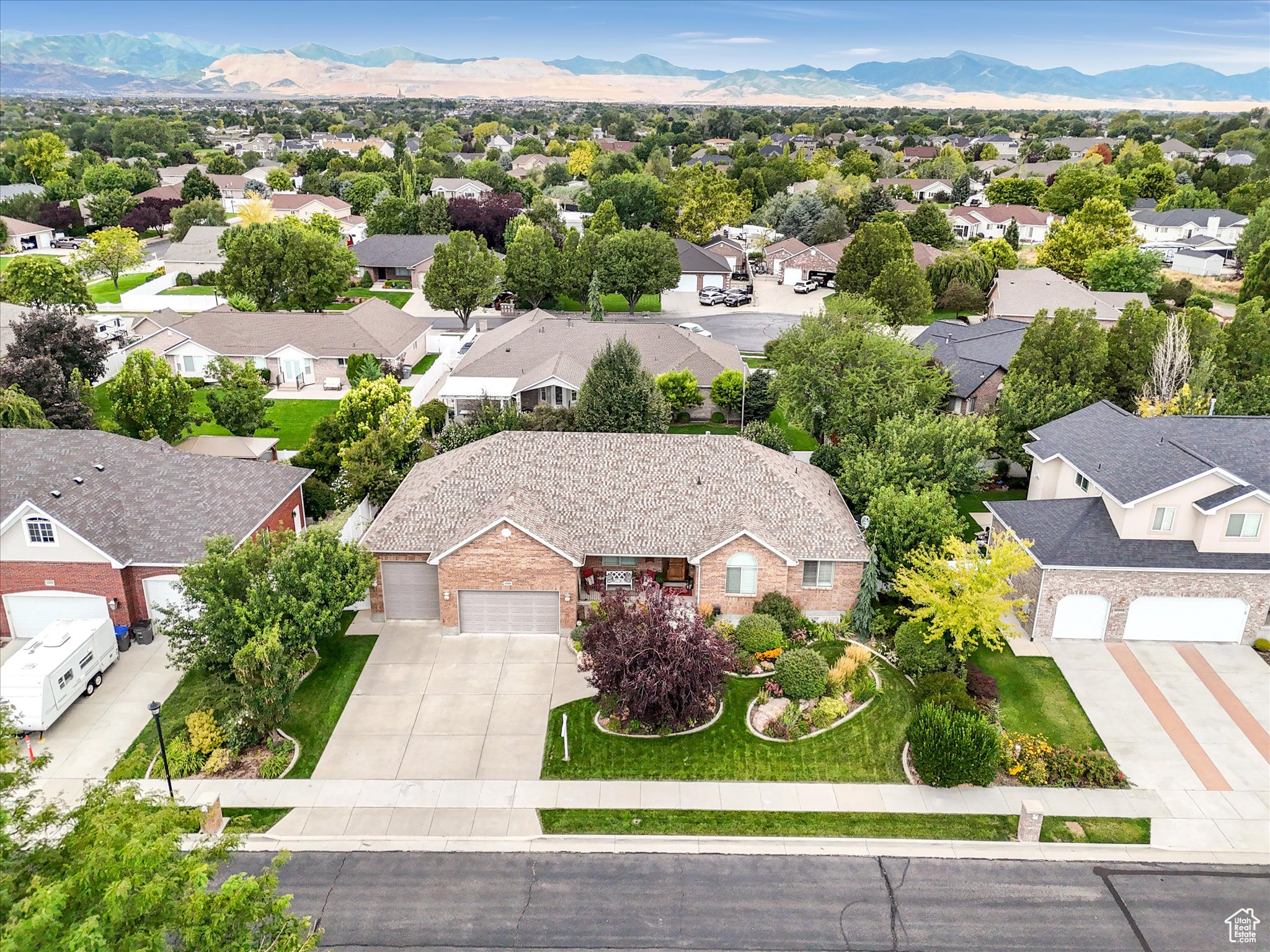 10522 S Crest Haven Ct, South Jordan, Utah image 2