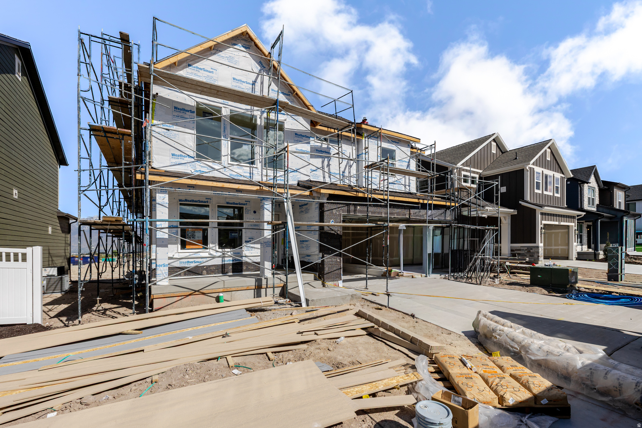 MOUNTAIN RIDGE - Residential