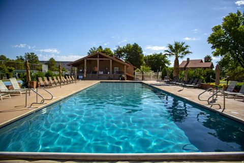 Tiny photo for 860 VILLAGE RD #F-7, Saint George, UT 84770 (MLS # 2148490)