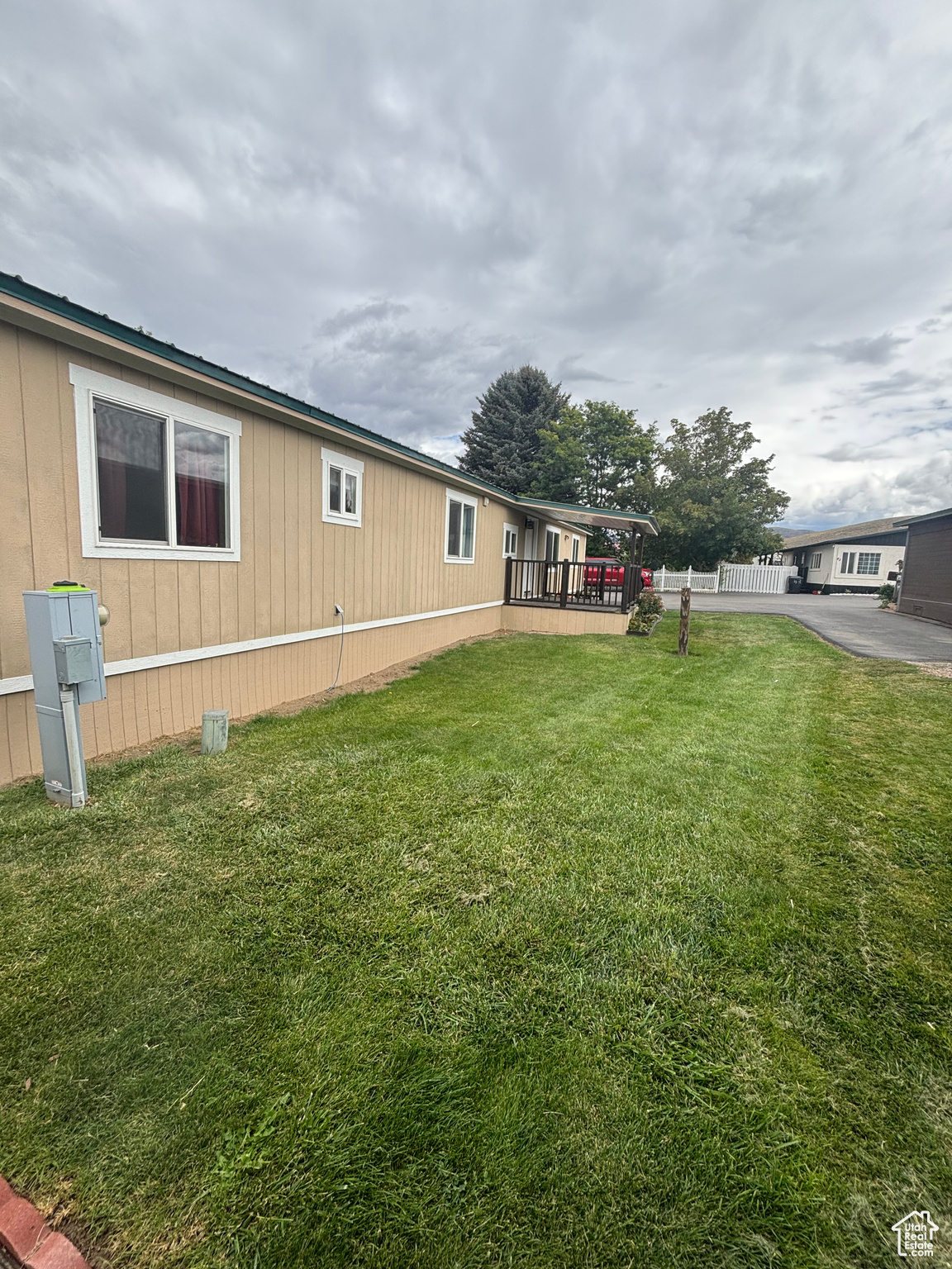 COUNTRY LIFE ESTATE LLC - Residential