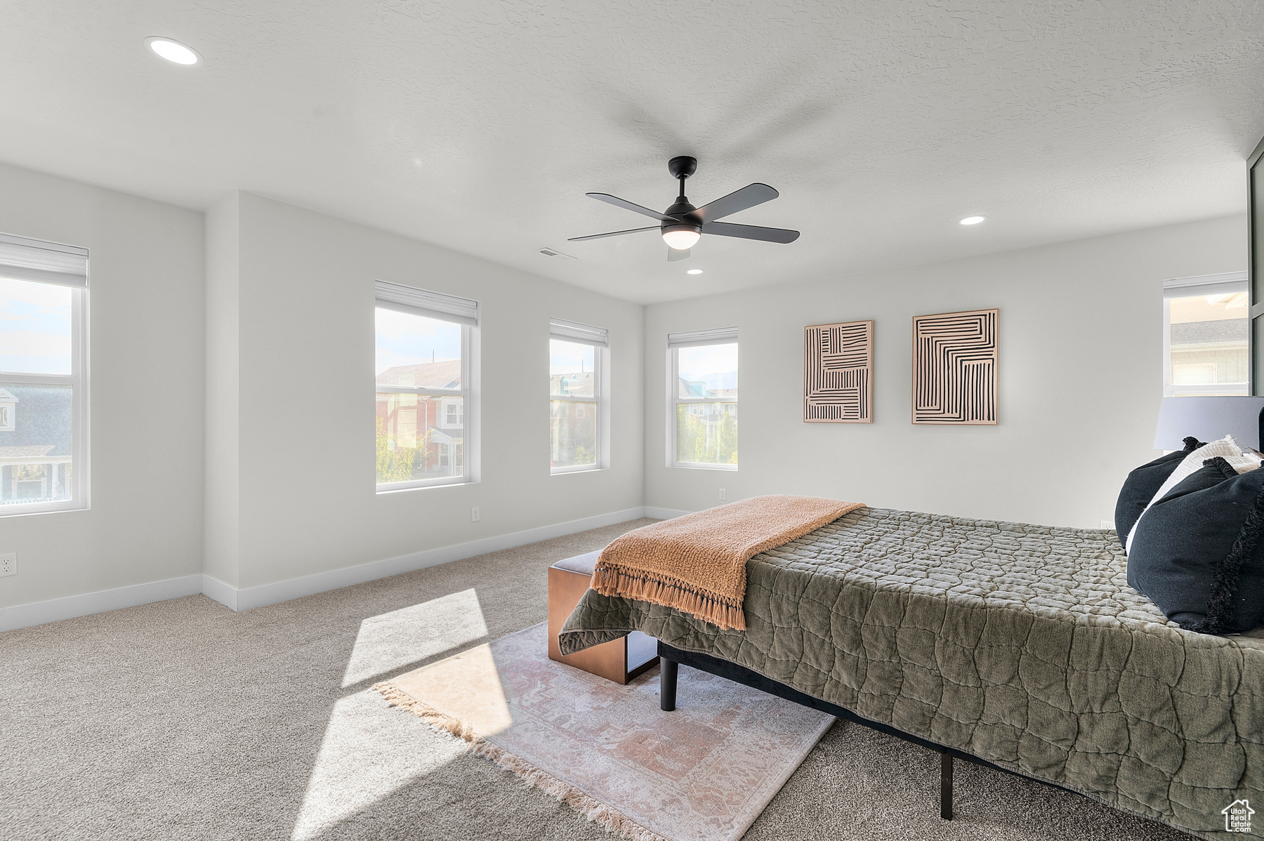 DAYBREAK - Residential