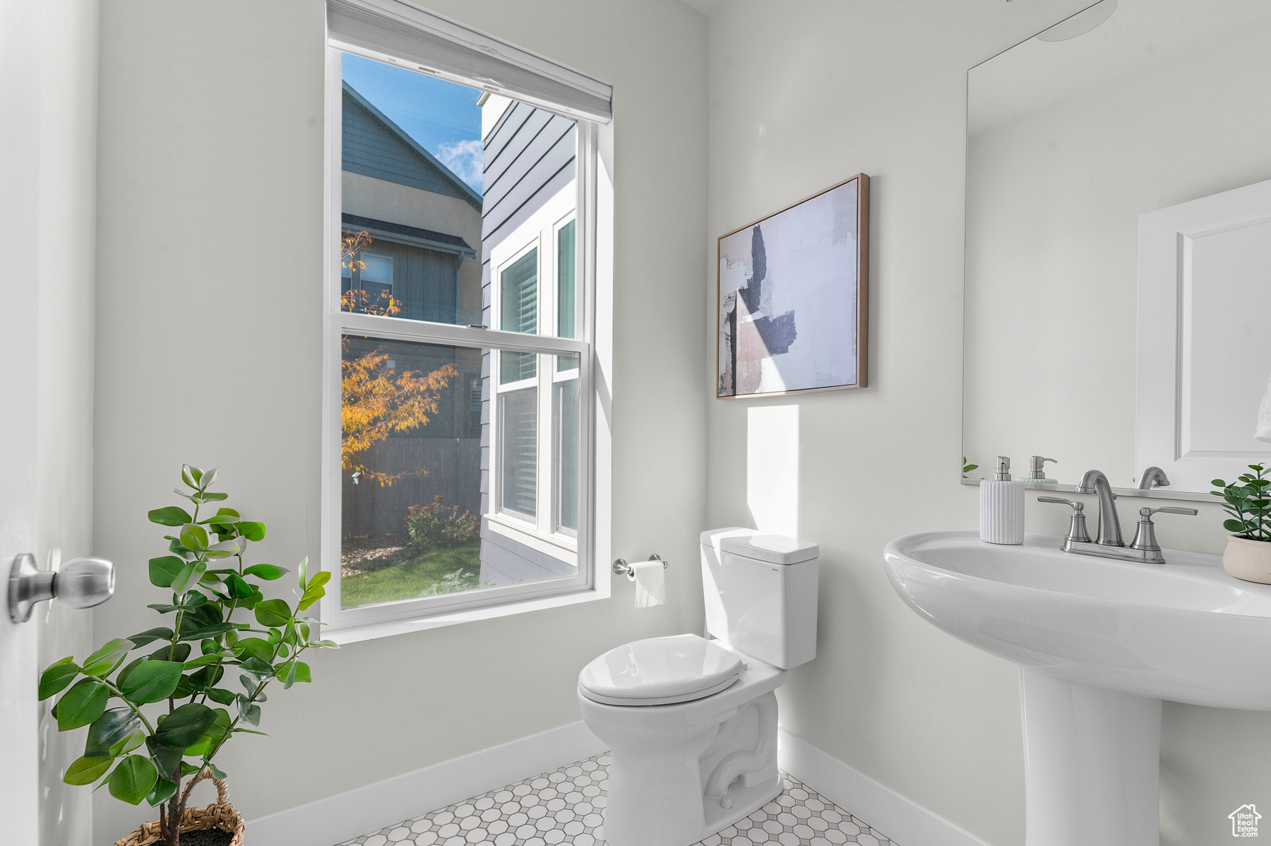 DAYBREAK - Residential