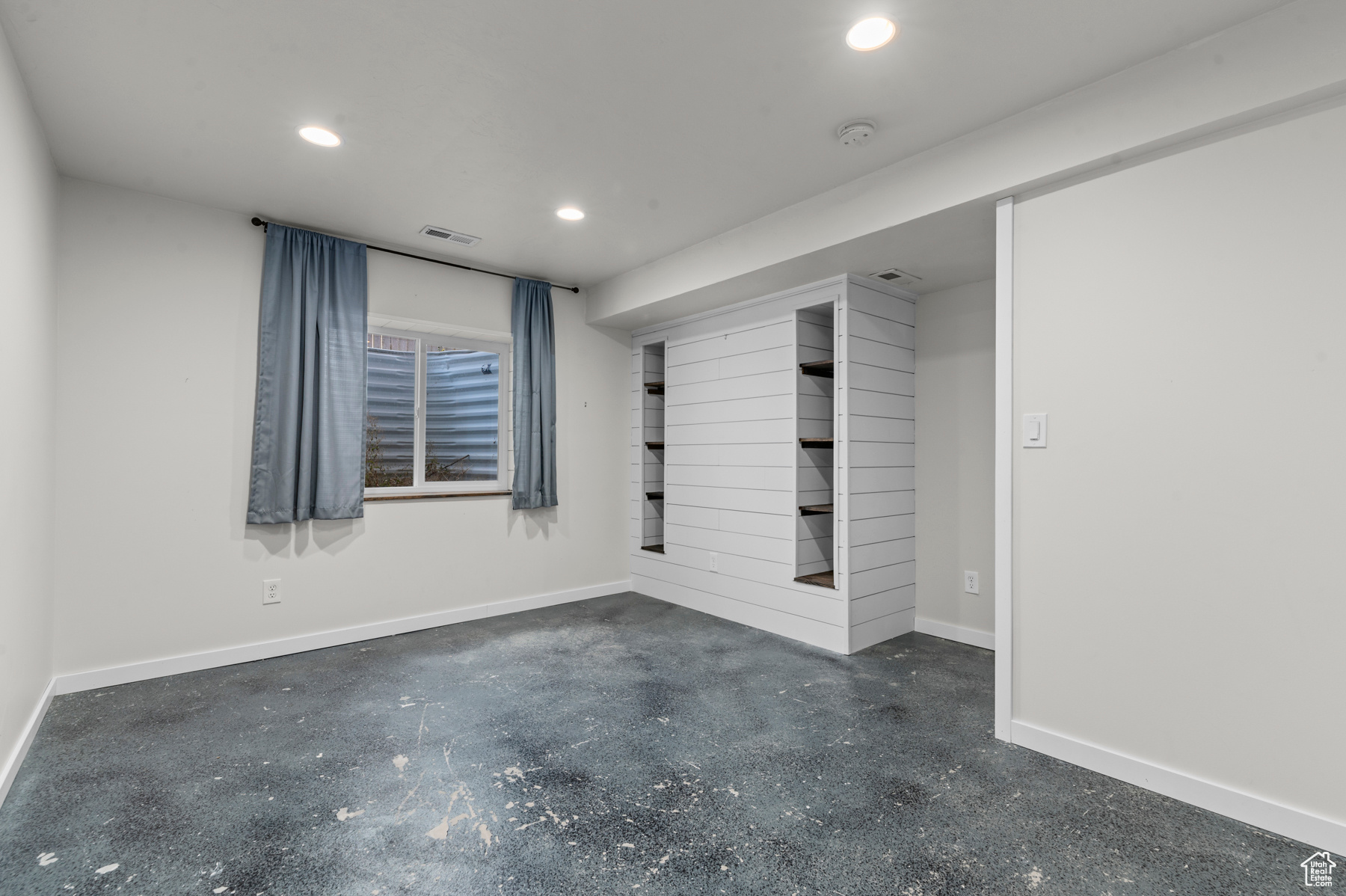 DAYBREAK - Residential