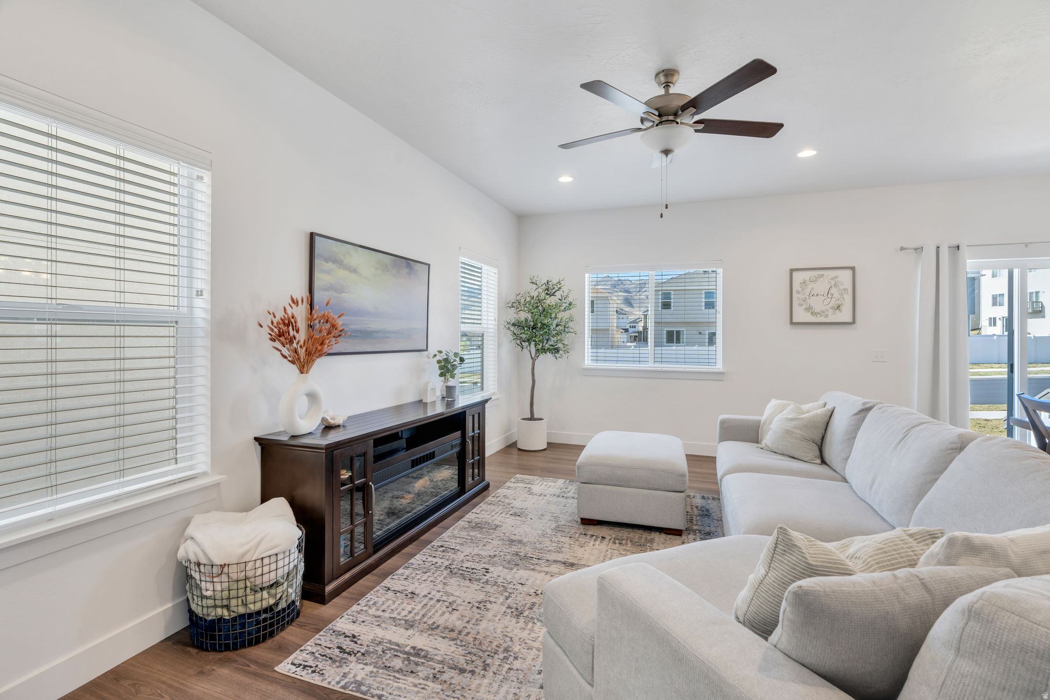 SILVERLAKE - Residential