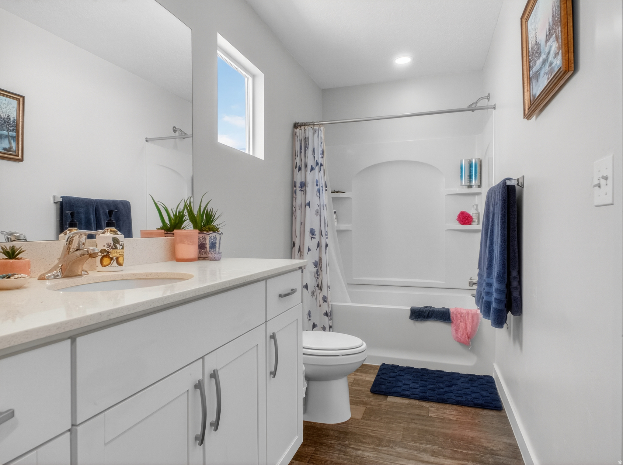 LEXINGTON TOWNS - Residential