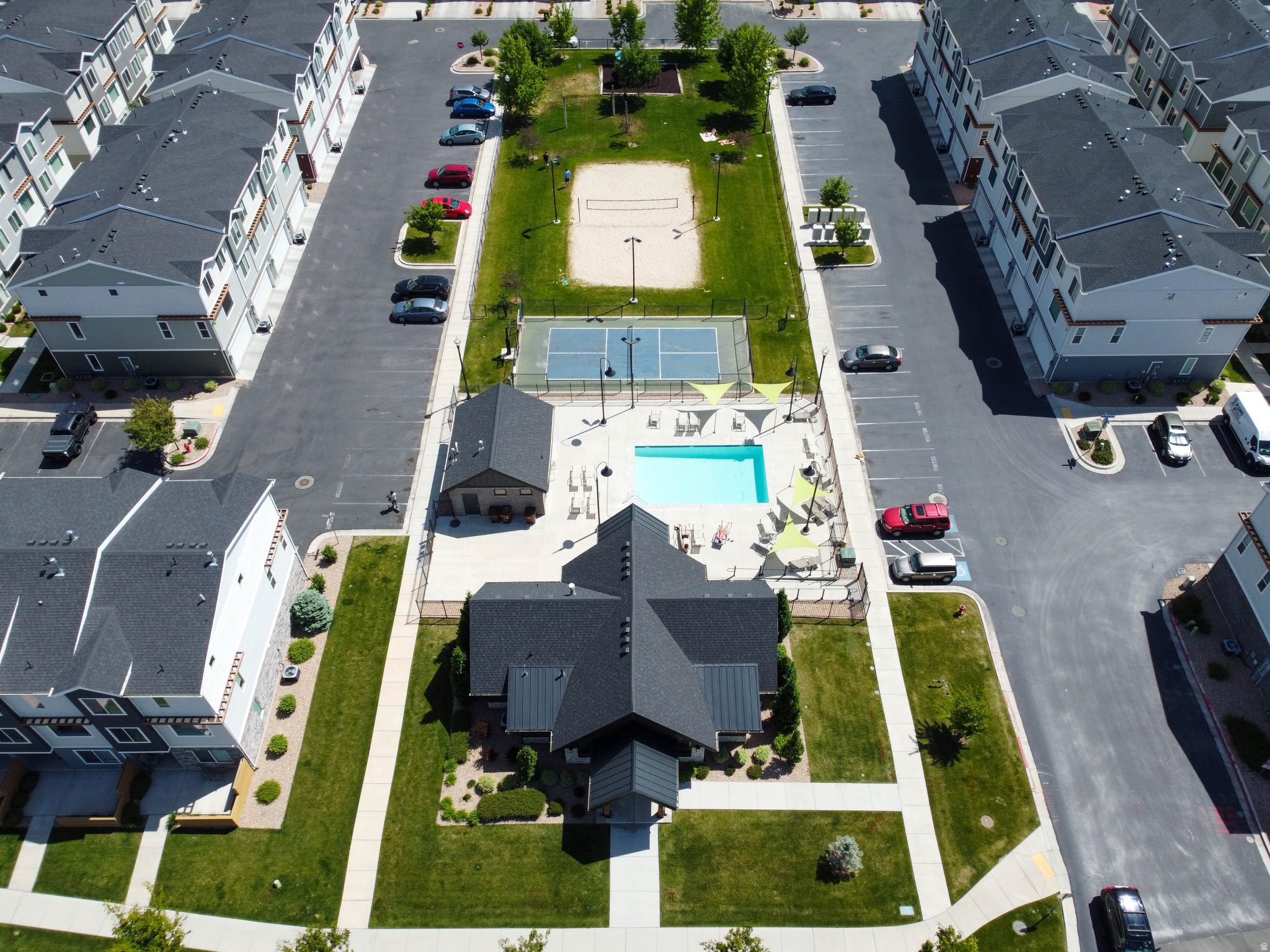 LEXINGTON TOWNS - Residential