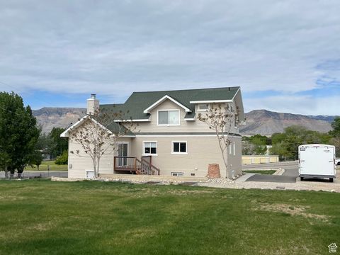 Homes For Sale - 125 E Mill Rd<br/> Emery County, Ferron, UT 84523
