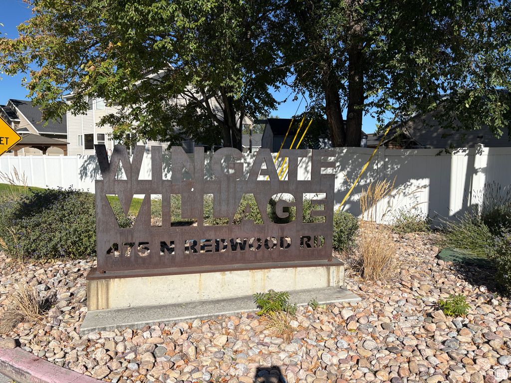 Photo of 475 N REDWOOD RD W #31, Salt Lake City, UT 84116 (MLS # 2118791)