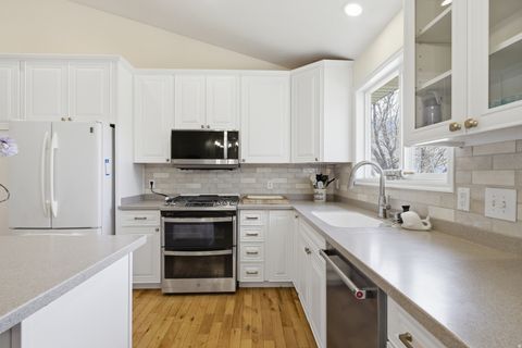 Tiny photo for 12371 S PARKSTONE CT E, Draper, UT 84020 (MLS # 2152805)