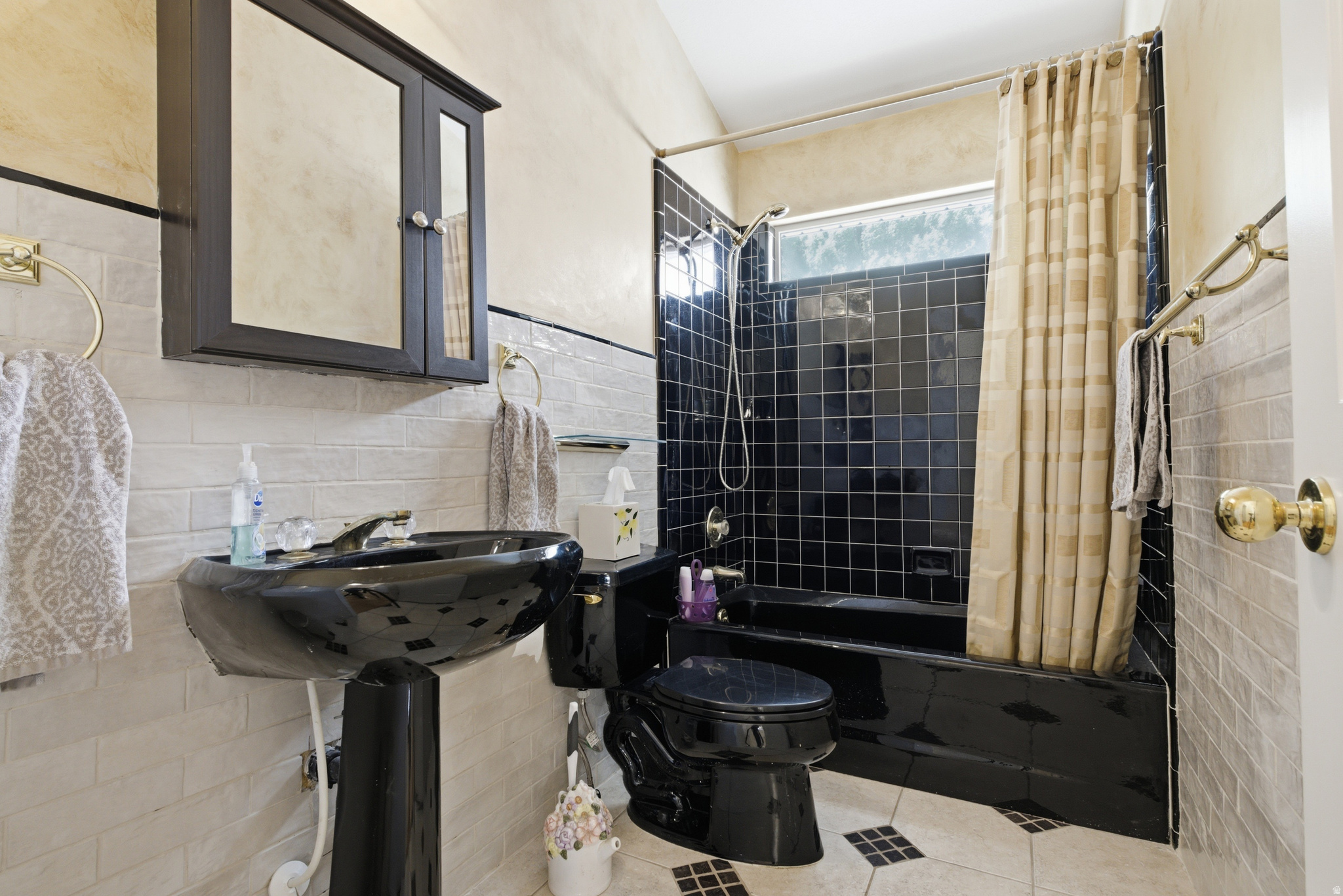 PARKSTONE ESTATES - Residential