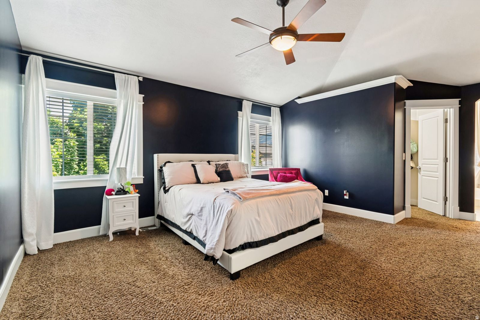 HUNTERS GROVE - Residential