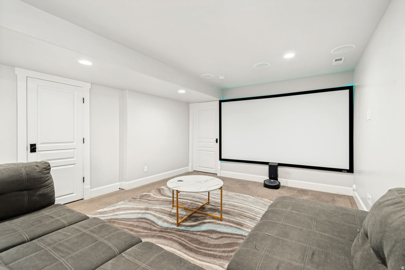 HUNTERS GROVE - Residential