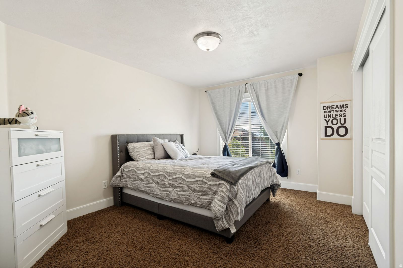 HUNTERS GROVE - Residential