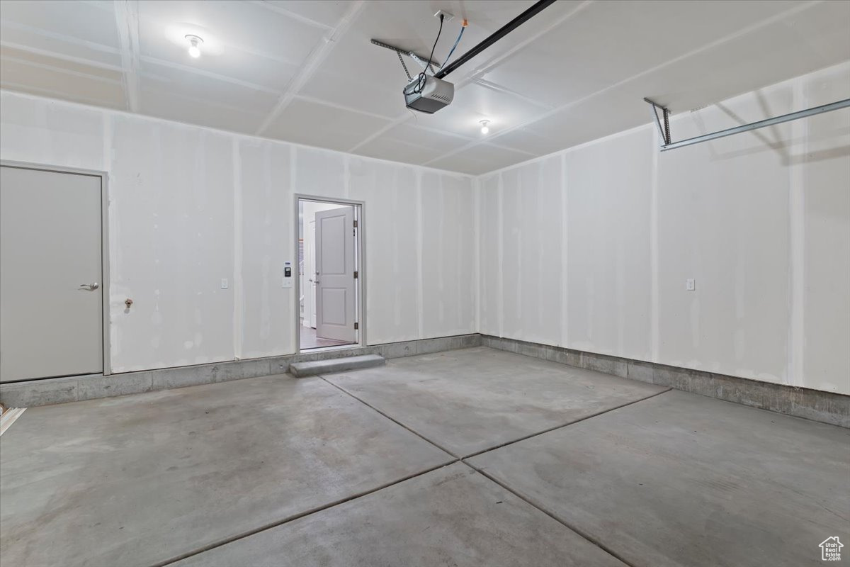 SALT POINT - Residential