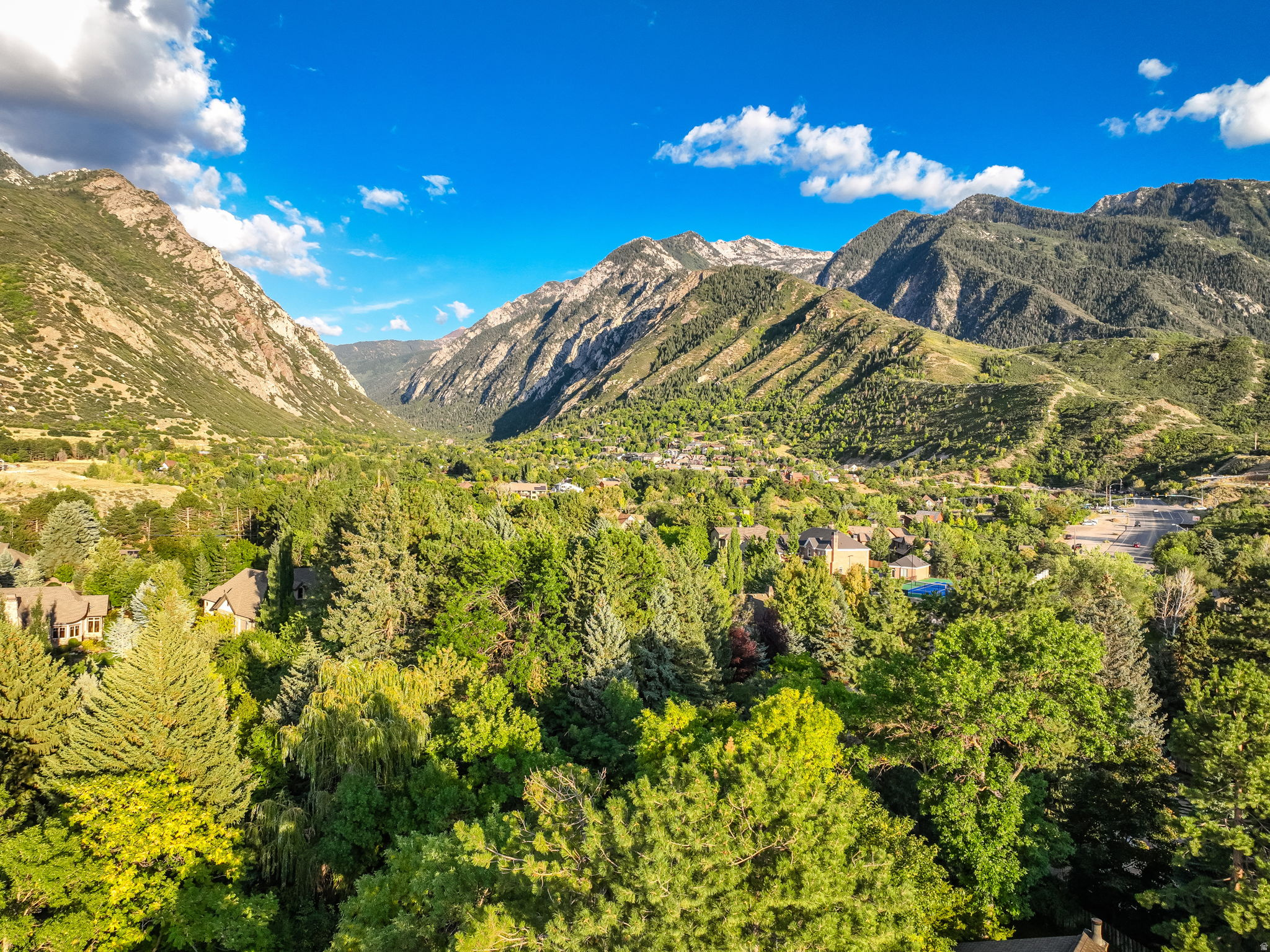 MONTE CRISTO @ LA CAILLE - Residential