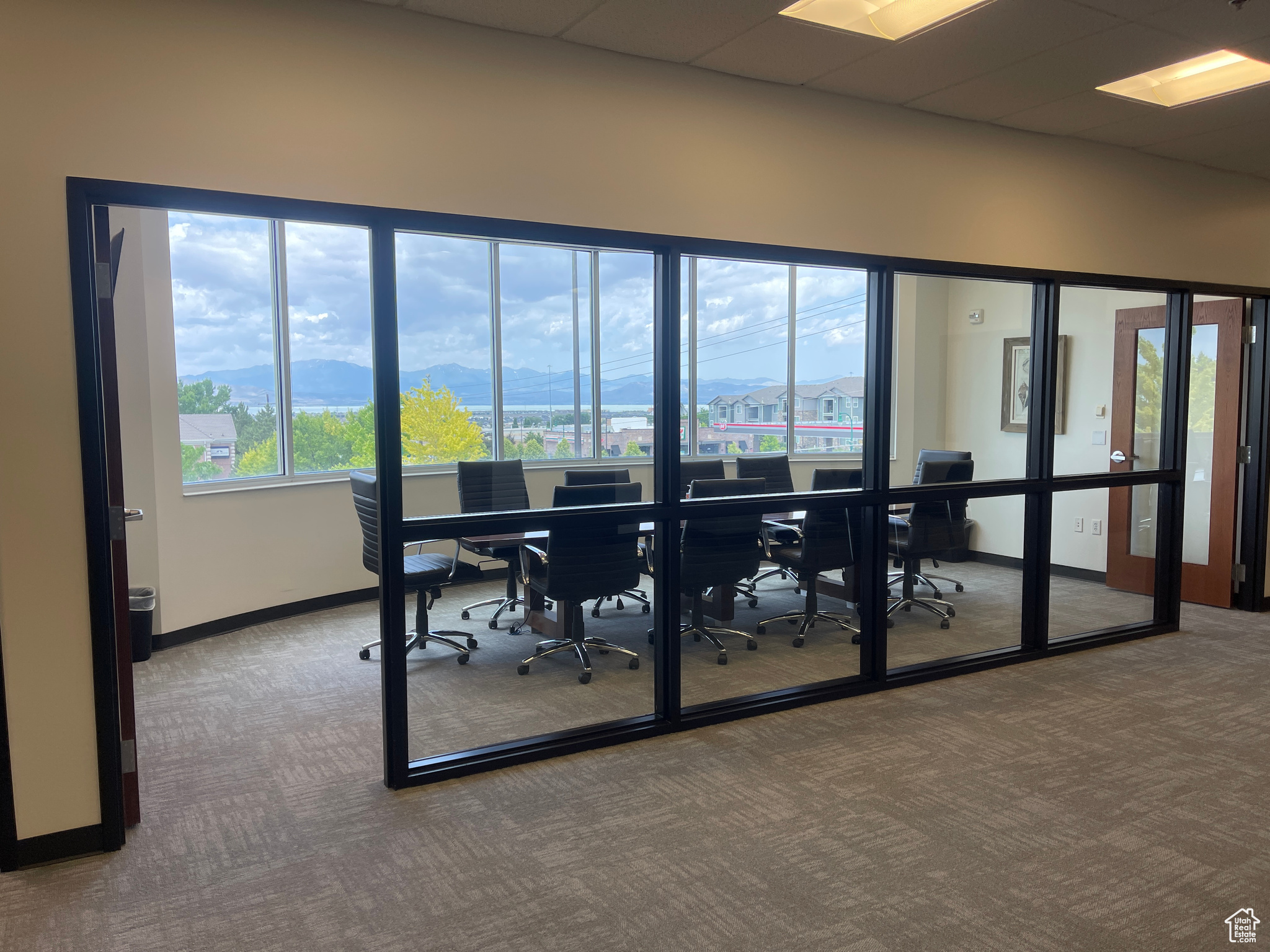 CENTER STREET 1 LOT - Commercial Lease