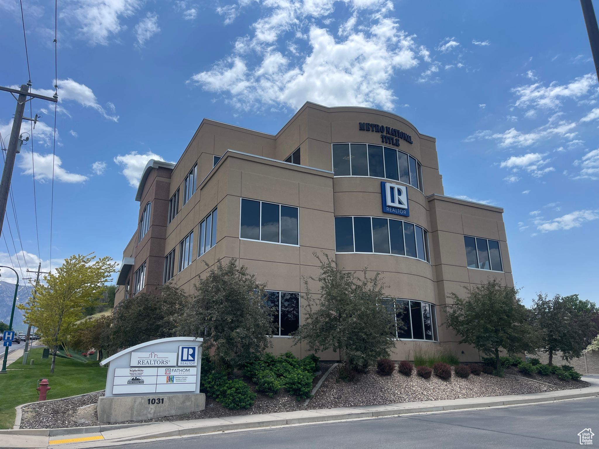 CENTER STREET 1 LOT - Commercial Lease