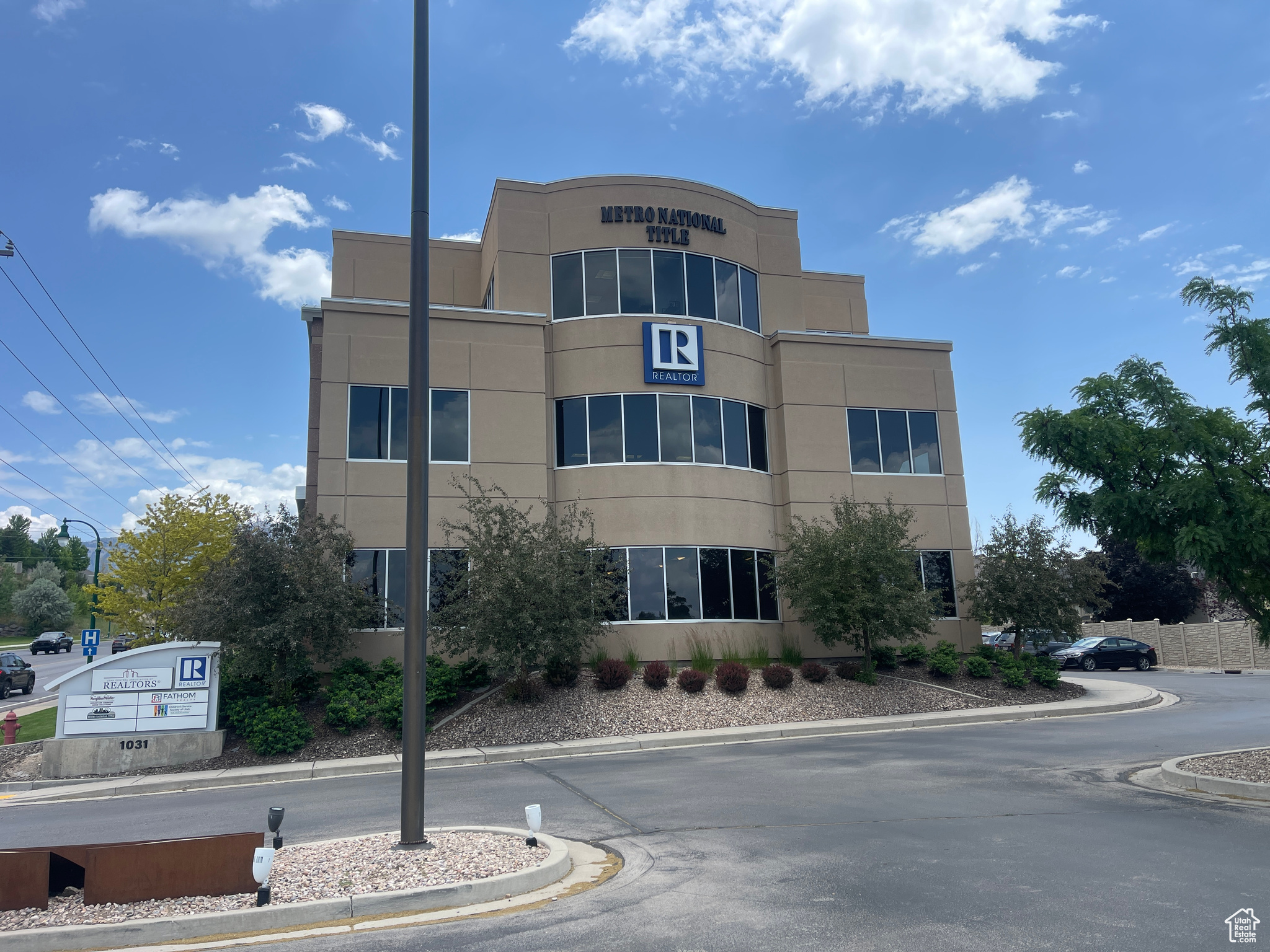 CENTER STREET 1 LOT - Commercial Lease