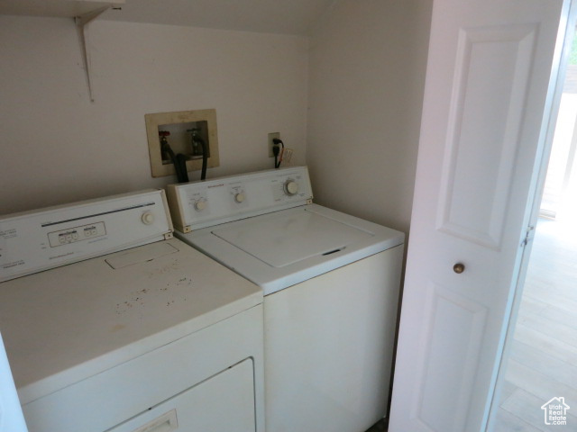 SECRET COVE - Residential