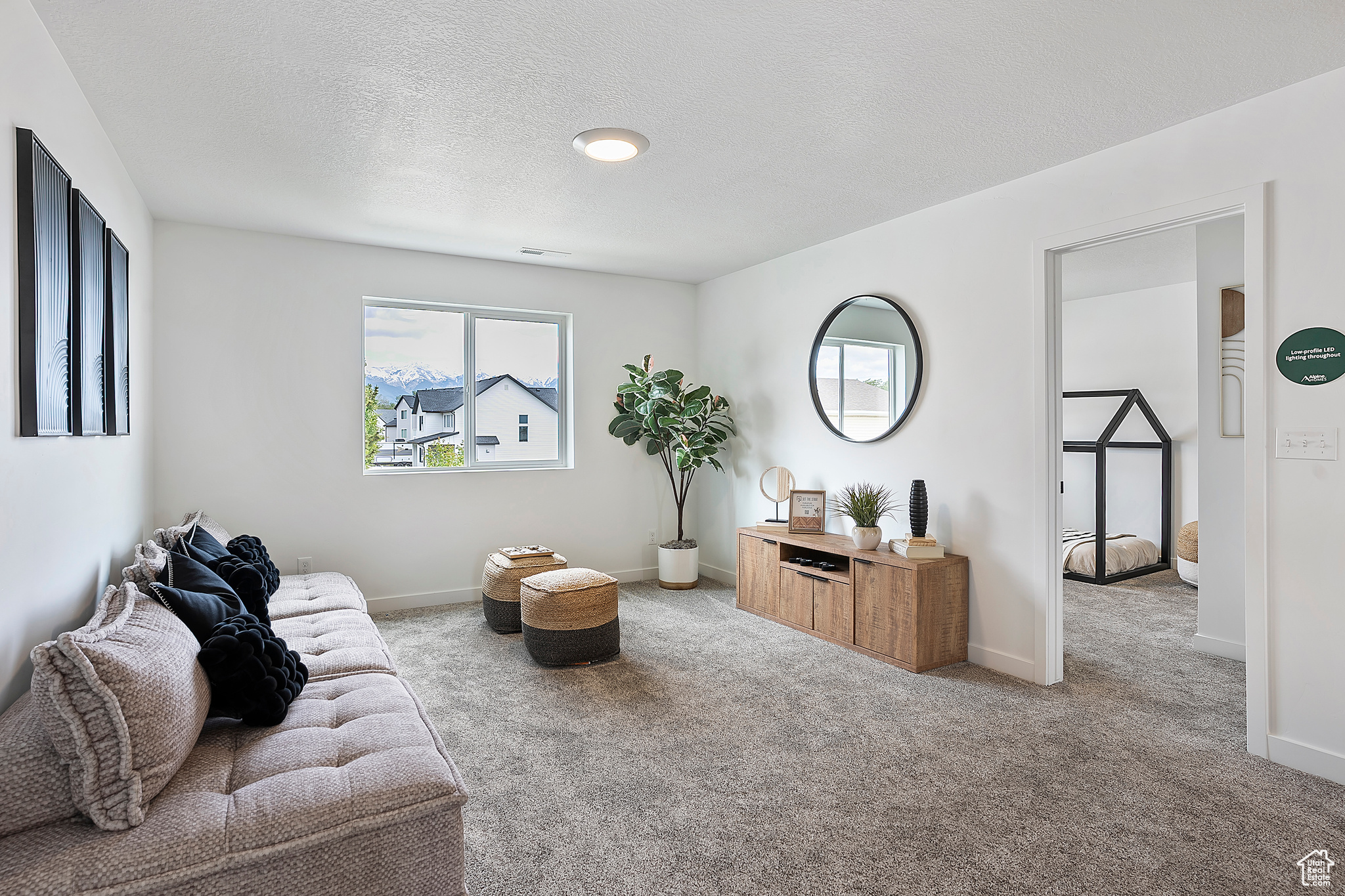IVIE MEADOWS - Residential