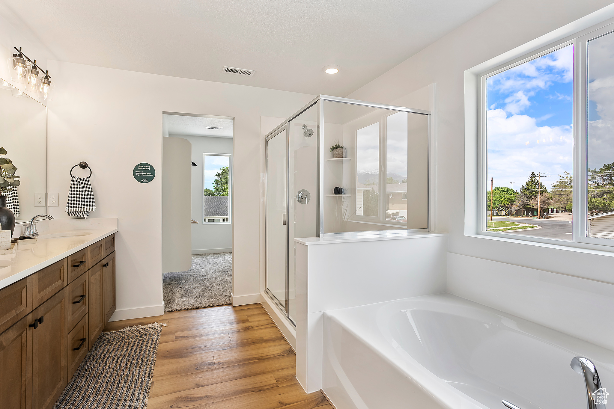 IVIE MEADOWS - Residential