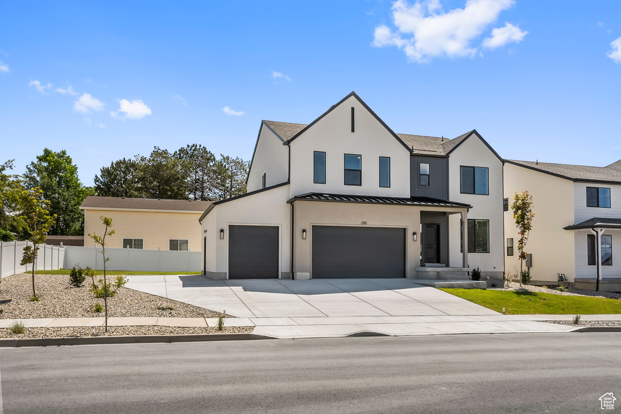 IVIE MEADOWS - Residential