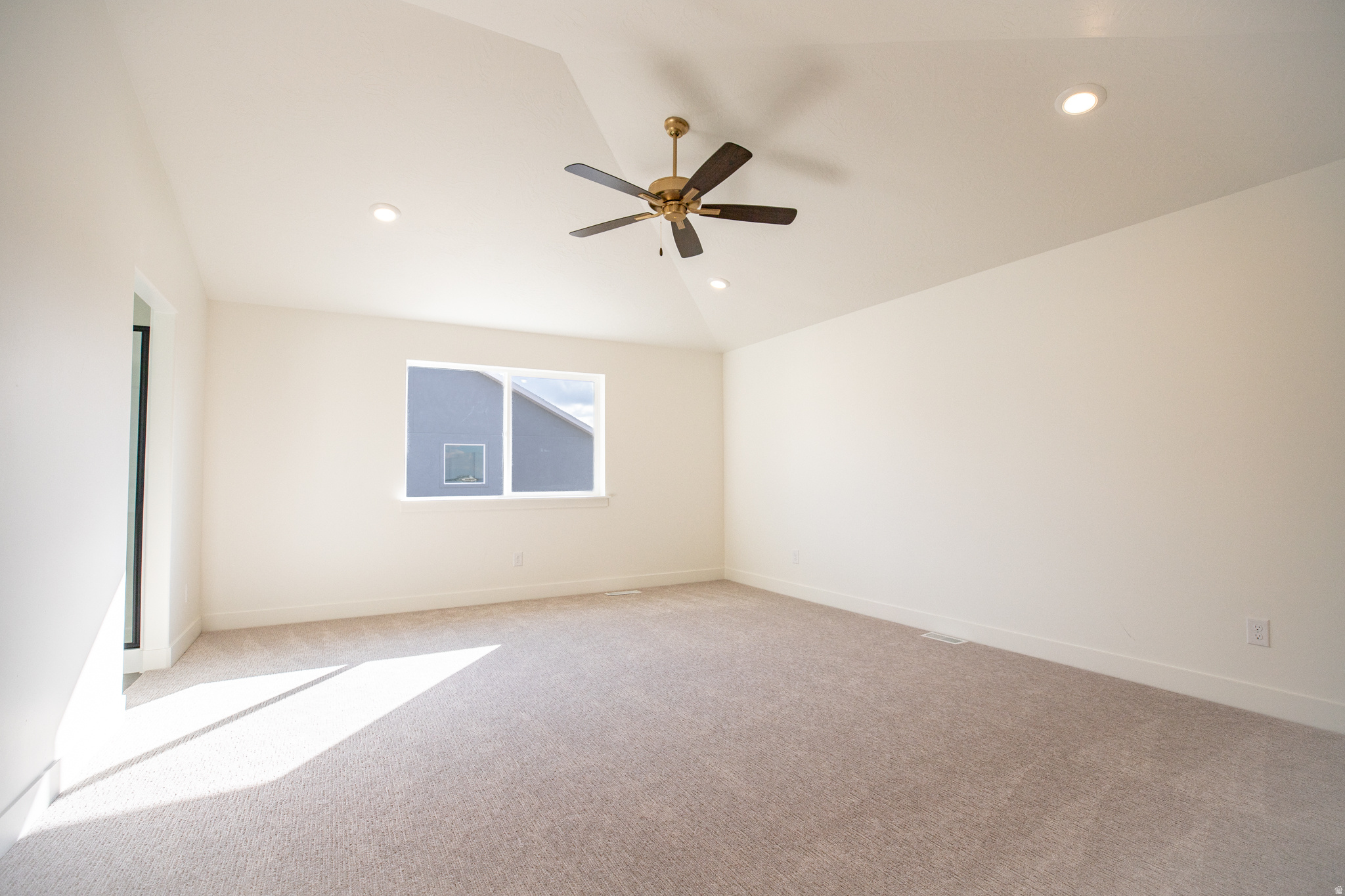 ARROWHEAD SPRINGS - Residential