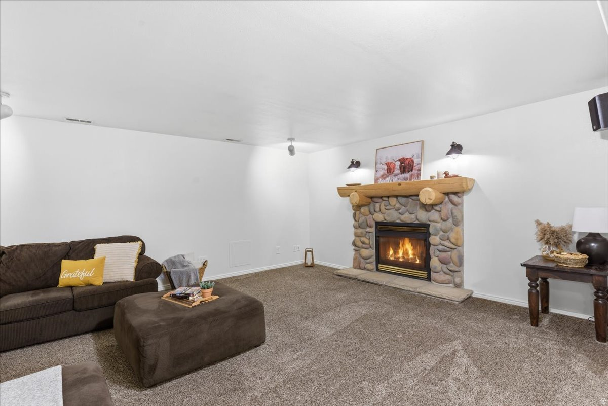 LA DONNA MESA - Residential