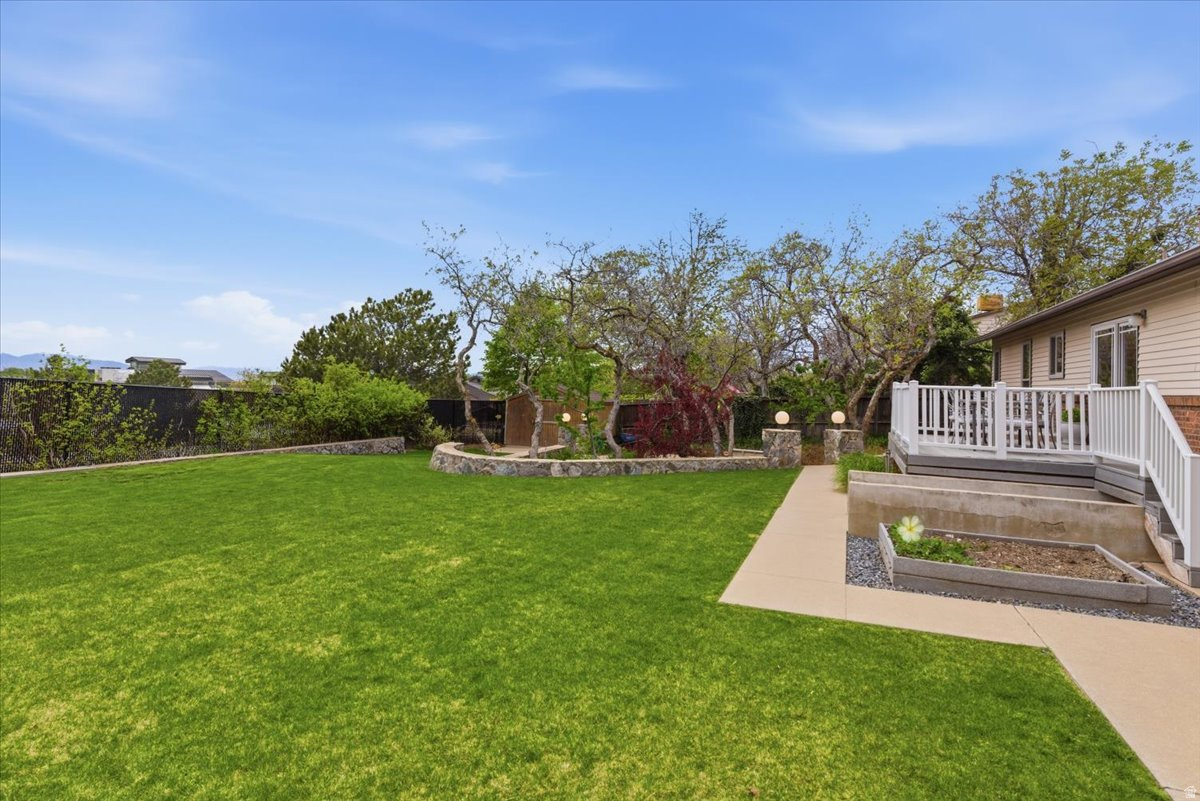 LA DONNA MESA - Residential