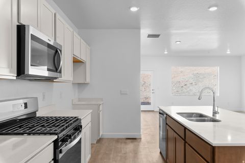 Tiny photo for 313 E LEVENGROVE DR #229, Lehi, UT 84043 (MLS # 2132488)