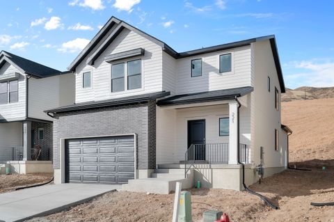 Tiny photo for 313 E LEVENGROVE DR #229, Lehi, UT 84043 (MLS # 2132488)