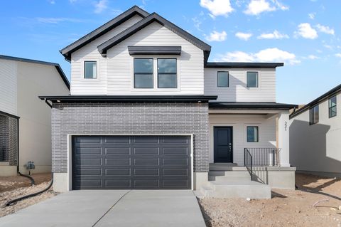 Photo of 313 E LEVENGROVE DR #229, Lehi, UT 84043 (MLS # 2132488)