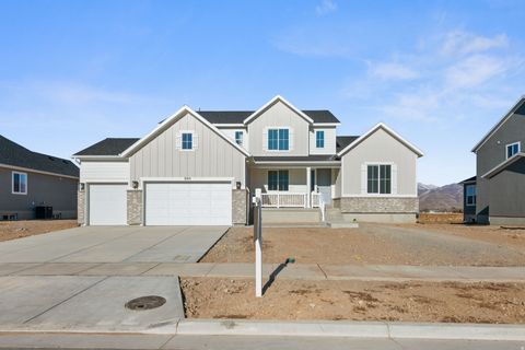 Photo of 3103 E 1000 S #303, Spanish Fork, UT 84660 (MLS # 2127821)