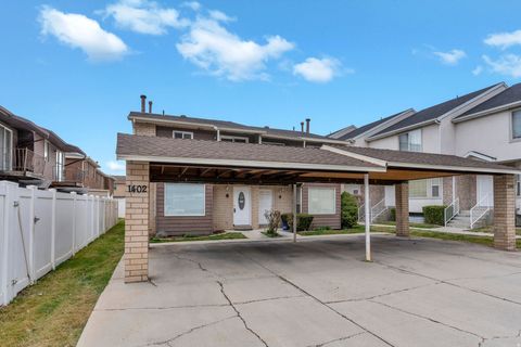 Tiny photo for 1402 S 1470 E, Provo, UT 84606 (MLS # 2142404)