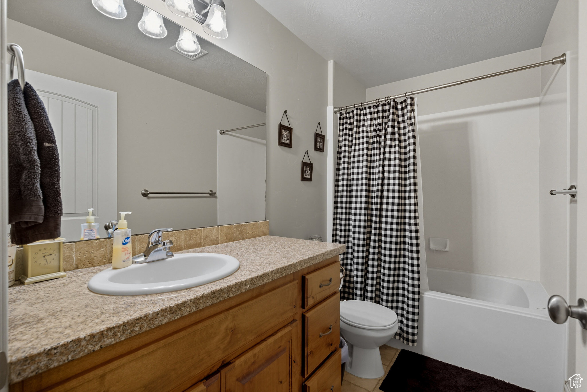 DUCK CREEK - Residential