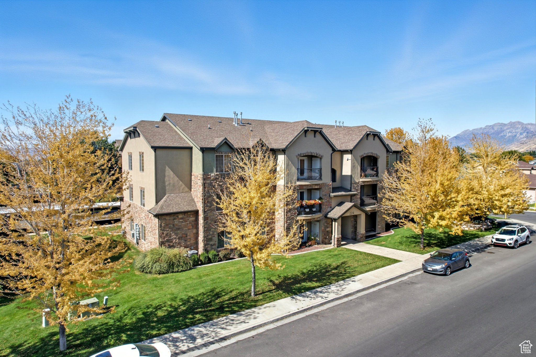DUCK CREEK - Residential