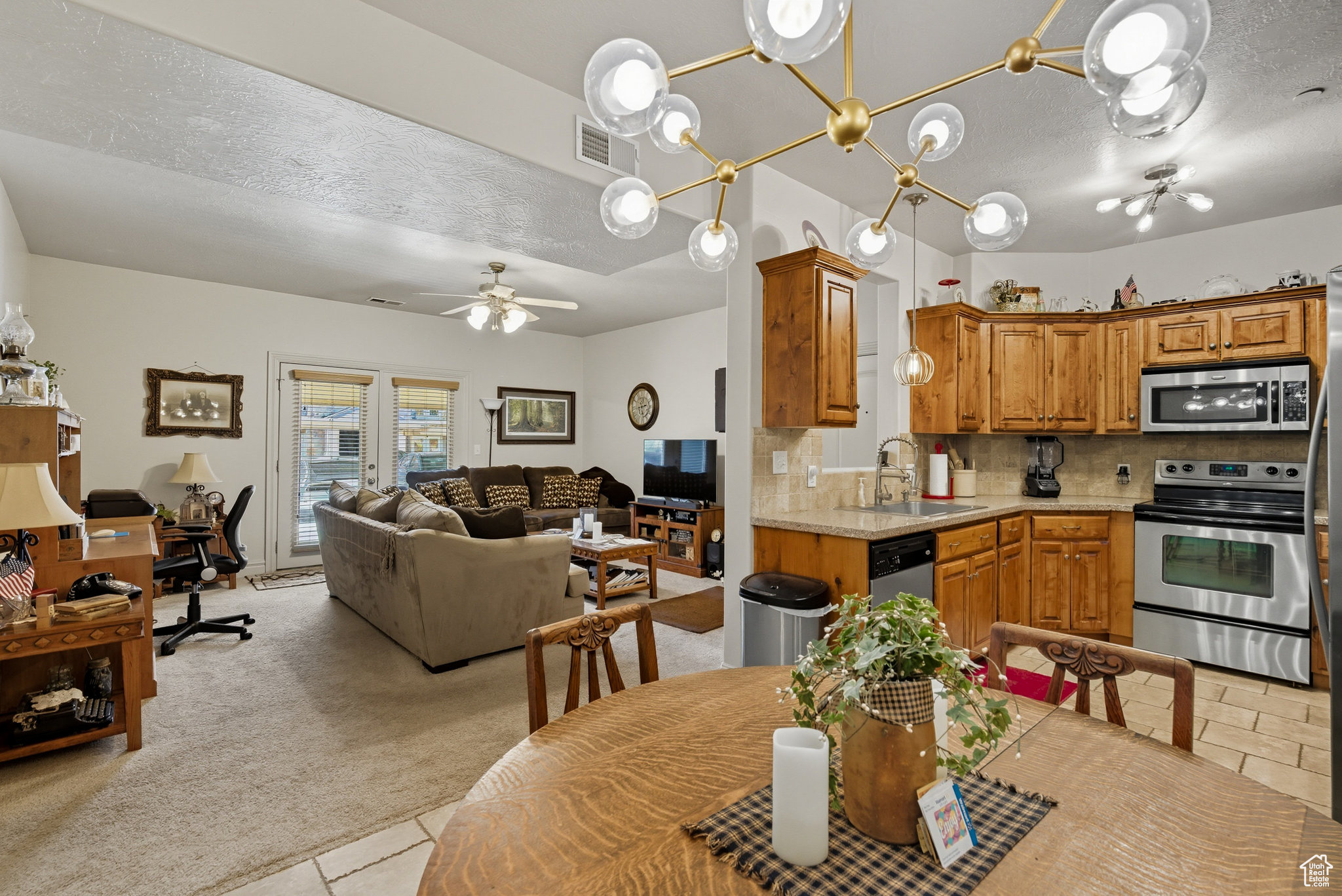 DUCK CREEK - Residential