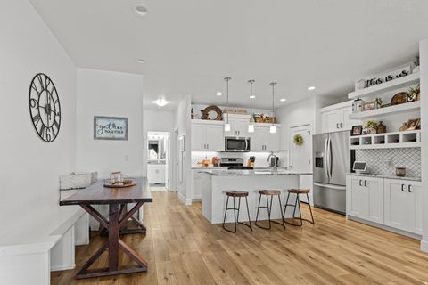 Tiny photo for 2236 N 525 W, Layton, UT 84041 (MLS # 2135597)