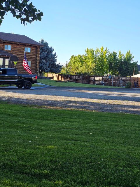 Tiny photo for 1413 W WEBB LN, Kaysville, UT 84037 (MLS # 2145373)