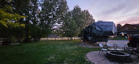 Tiny photo for 1413 W WEBB LN, Kaysville, UT 84037 (MLS # 2145373)