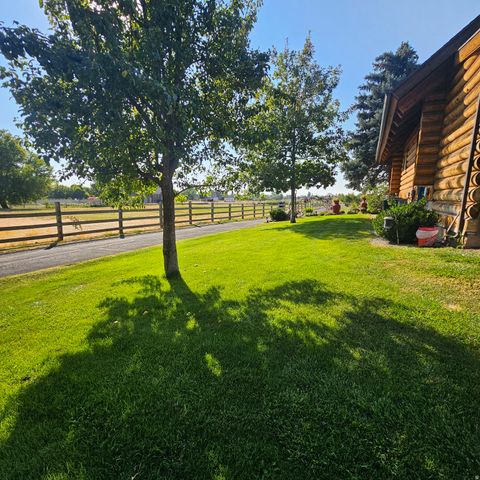 Tiny photo for 1413 W WEBB LN, Kaysville, UT 84037 (MLS # 2145373)