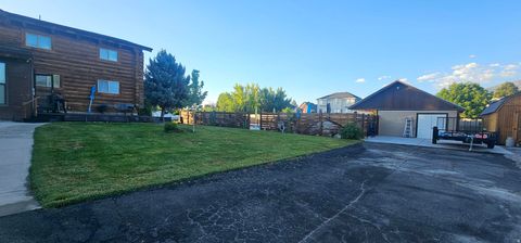 Tiny photo for 1413 W WEBB LN, Kaysville, UT 84037 (MLS # 2145373)