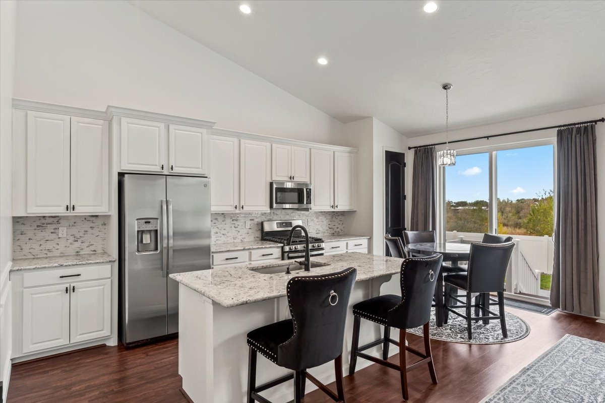 PASTURES AT SADDLEBACK - Residential