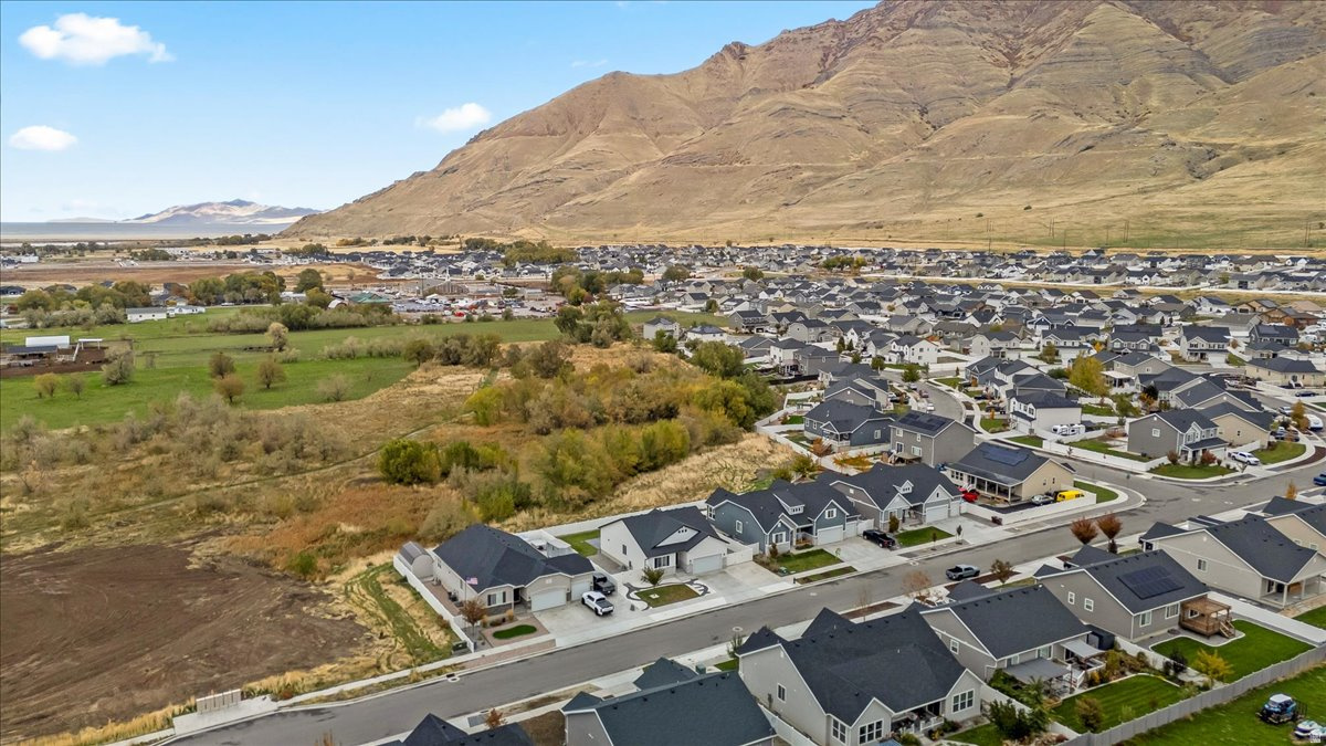 PASTURES AT SADDLEBACK - Residential