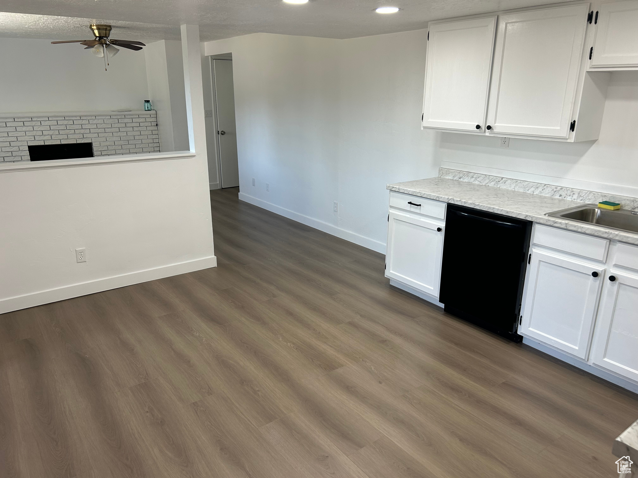 FOXGLEN - Residential Income
