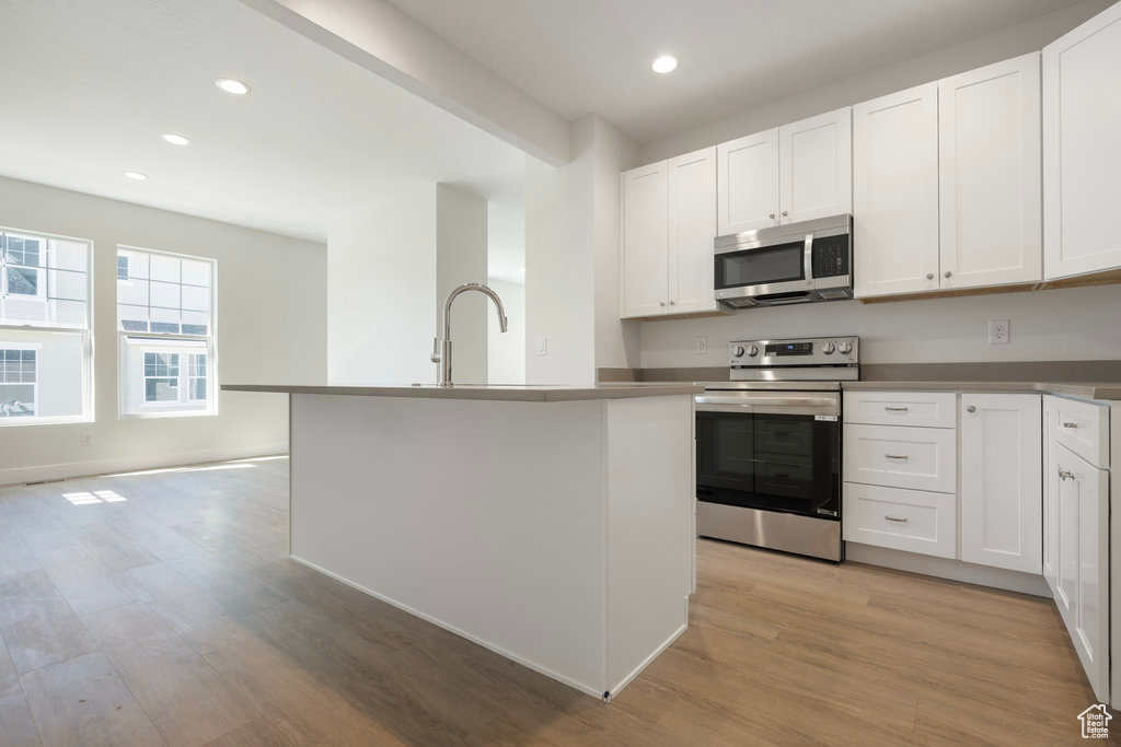 PETEETNEET COVE - Residential Income