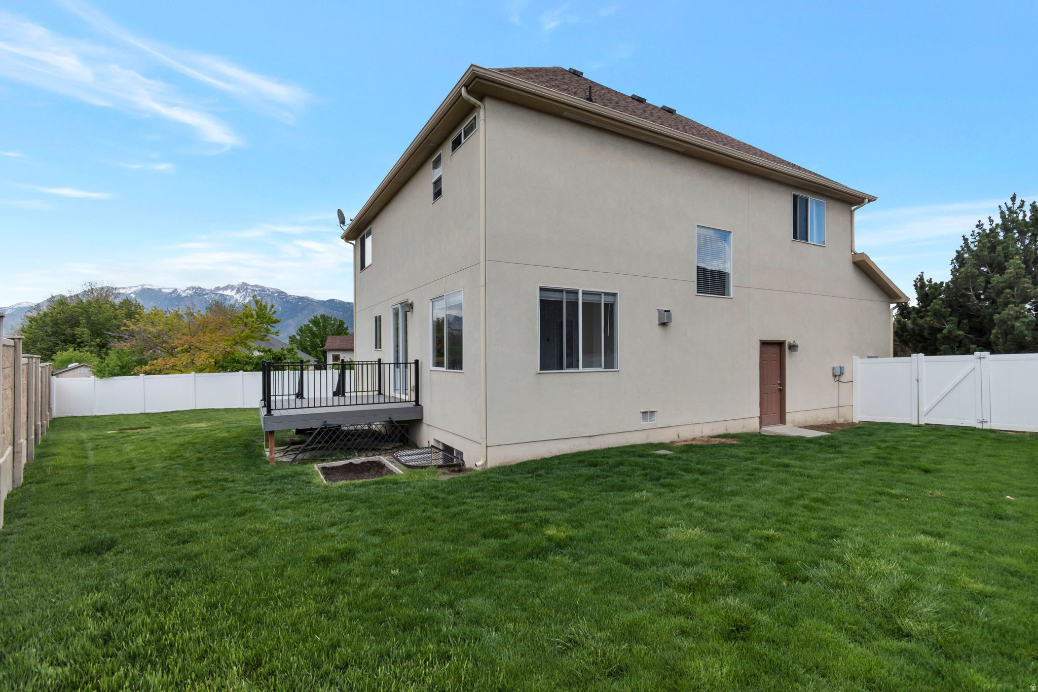 ARBORS PHASE 2 CONDOMINIUM - Residential