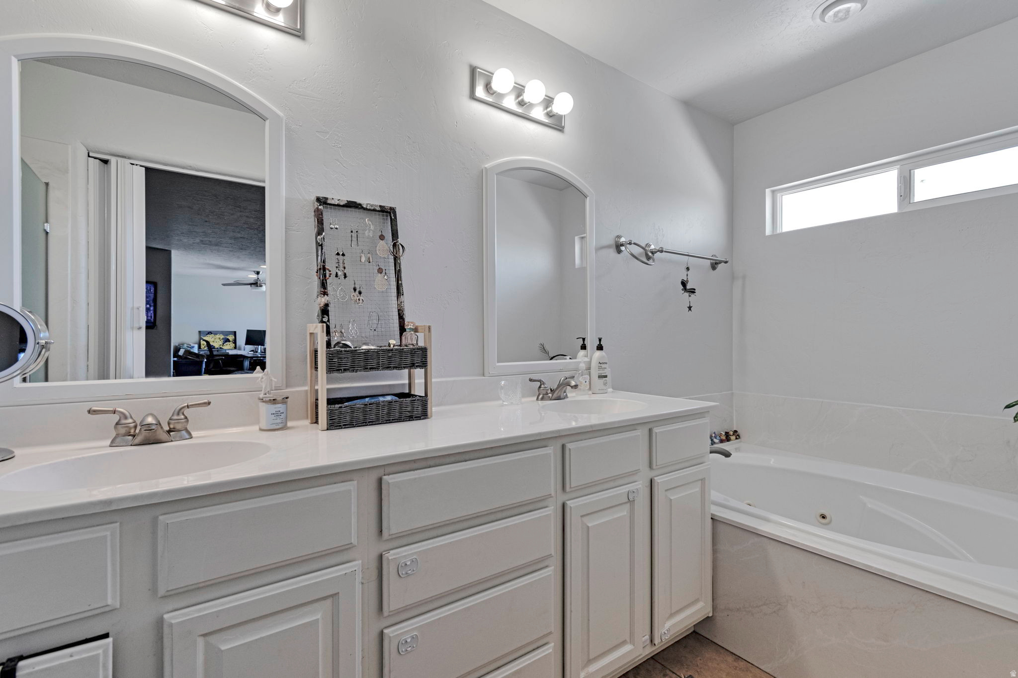 ARBORS PHASE 2 CONDOMINIUM - Residential